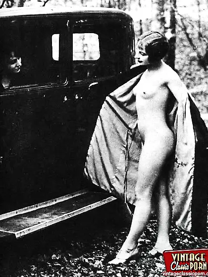 Vintage car lovers showing