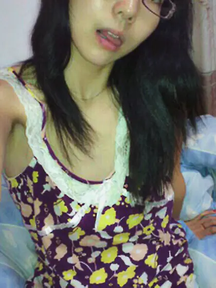 Small Tits And Body skinny shrimp Thai slut Girl