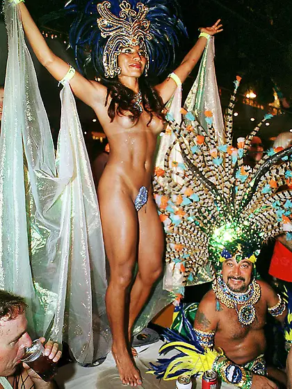 Rio nude carnival