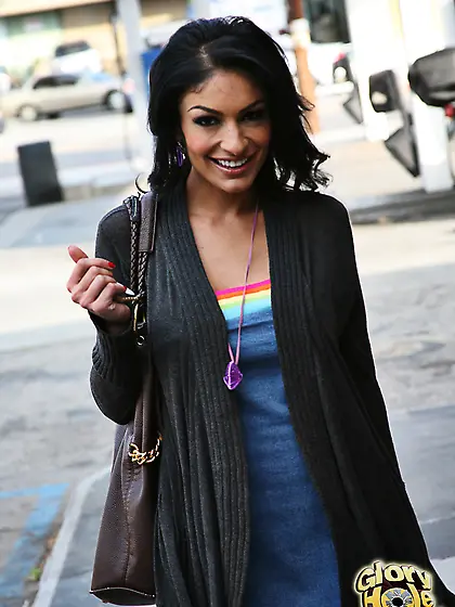 Arab bimbo Persia Pele with big boobs finds the glory hole and p