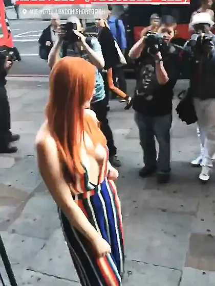 Victoria Clay Cleavage