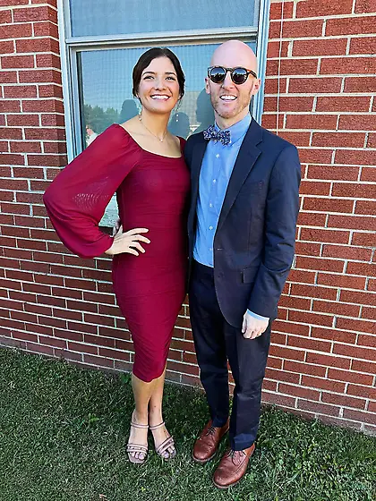 Grace sexy non-nude chick beautiful feet/face/legs