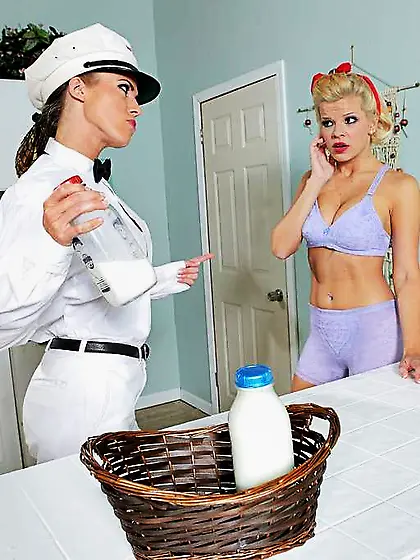 Uniform lesbian milk