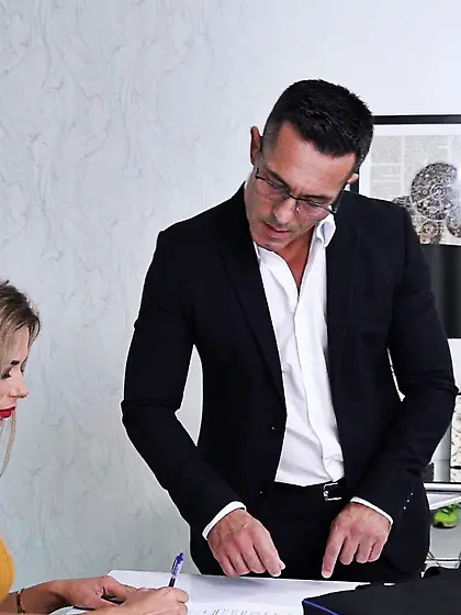 Pretty lady loves thick dick in her ass 