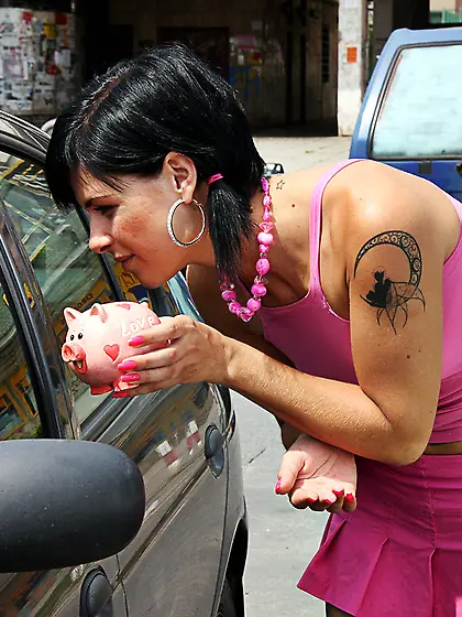 Teenage chick fucking senior