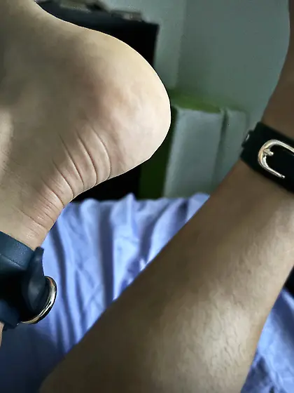 Guys wearing anklets