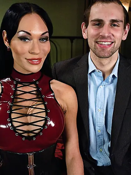 Exotic expressive tranny takes