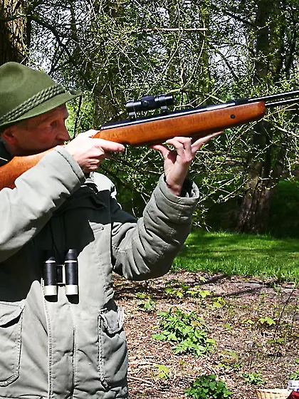 Senior hunter fucking brunette