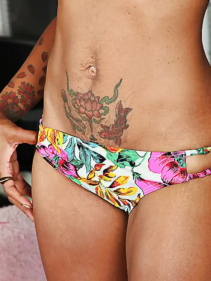 American naked ass ebony