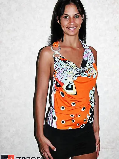 LEAN DARK HAIRED MUMMY