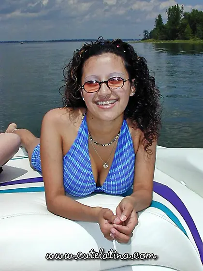 Busty brunette loves skinny