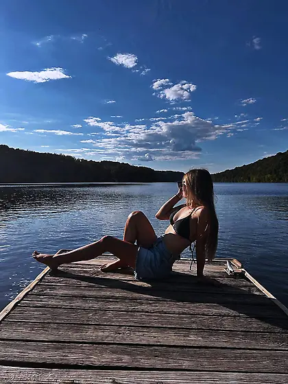 Tight brunette Slut Jana