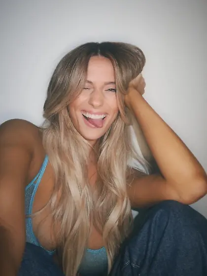 Carolina Mujer Tig ol’ bitties