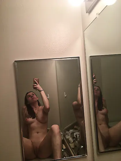 Virgin Cleo shows all