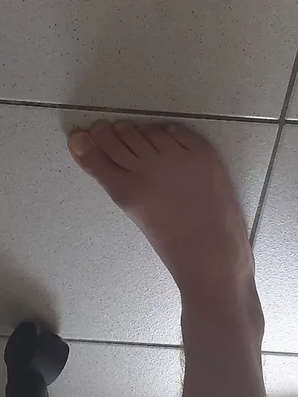 Some pictures of my friend's delicious feet