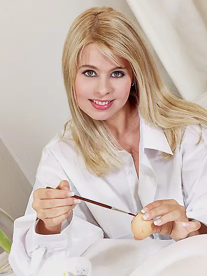 Busty blonde babe Katerina Hovorkova strips her panties and show