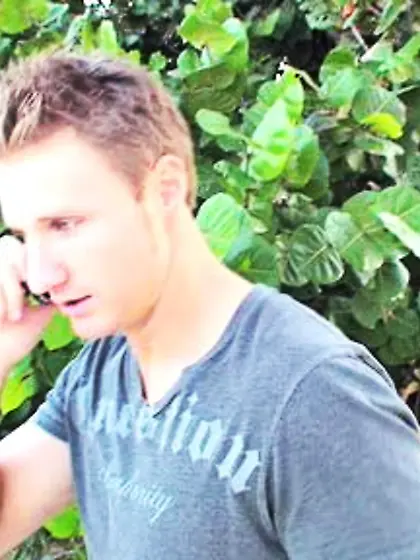 Black haired babe shows