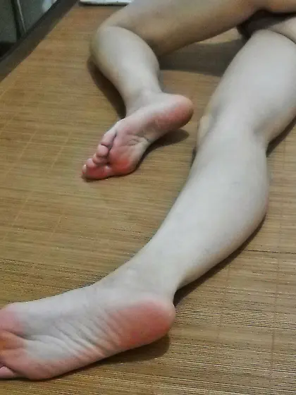 Small Tits And Body skinny shrimp Thai slut Girl