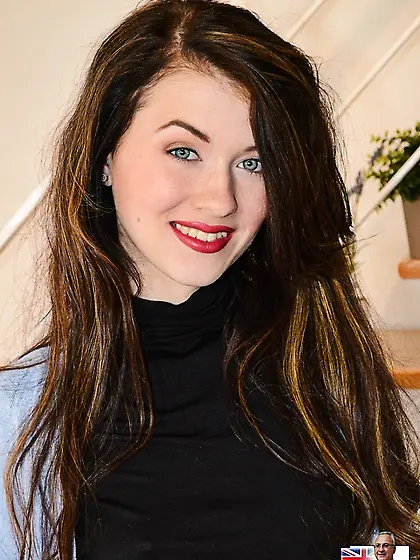 Naked short skirt teen