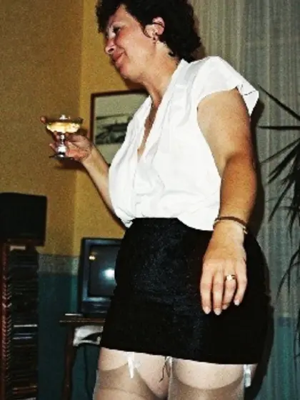 chris mini jupe avec et sans culotte selon l'humeu