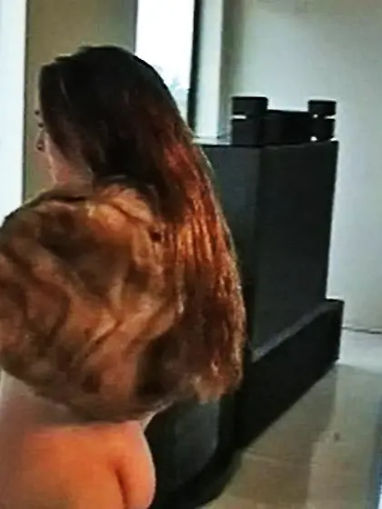 Superb young model fur