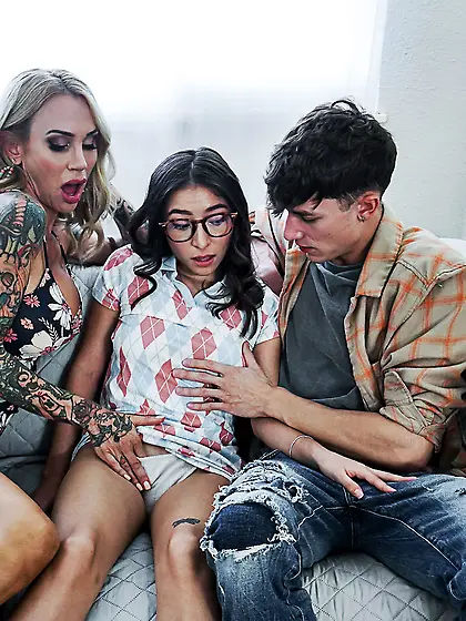 Sarah Jessie and Amber Summer share thick throbbing cock on the