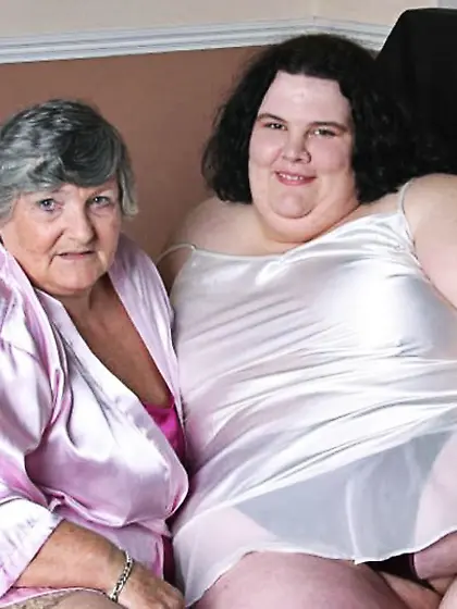 Granny pussy licking grandma