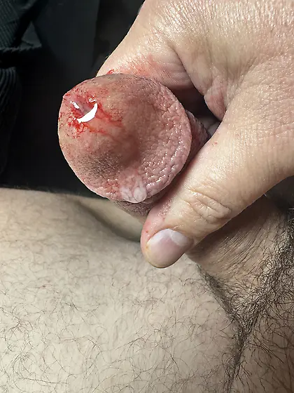 Cum in her pussy on period