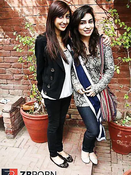 Which paki would you bang pt