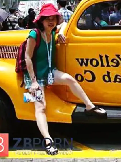 Pinay Chinese MUMMY With White Splendid Gams