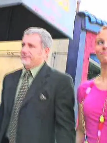 Brunette cutie trimmed bush