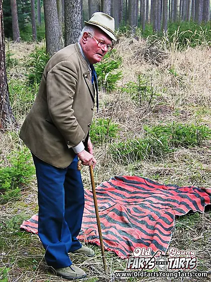 Lollipop licking teen girl enjoys a grandpa