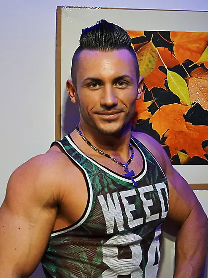 White gay devilbody69 live