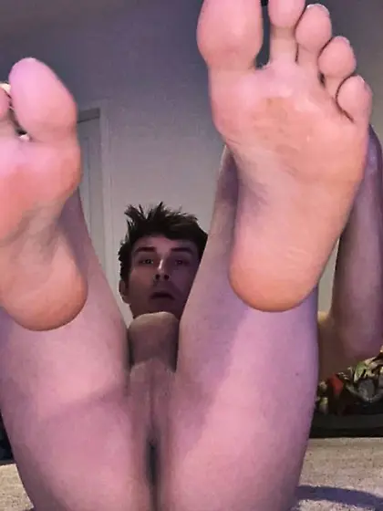 Sexy Twink Feet!