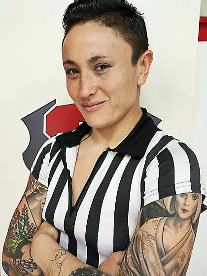 Lesbian battle ring ends