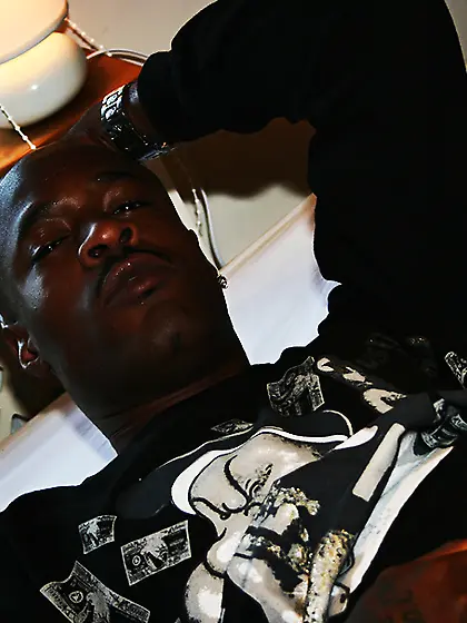 Raven whote shoulder tattoo