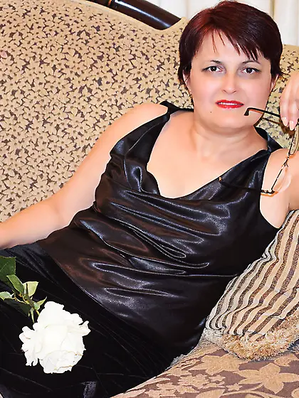 White mature fire red