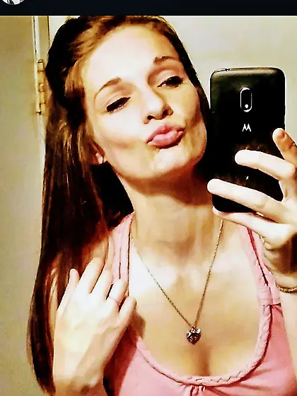 Awaken my cravings...  Kss me...