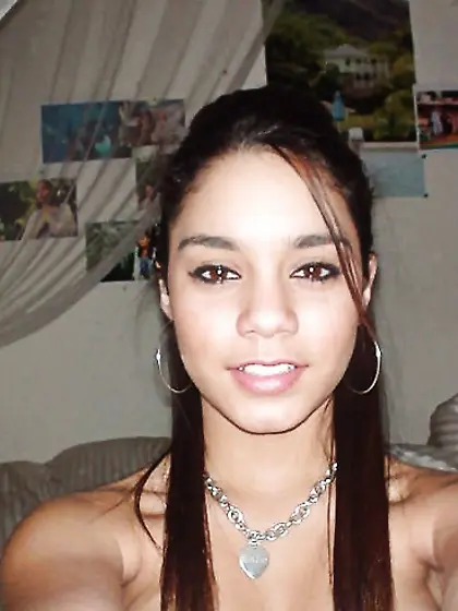 Vanessa Hudgens Nude Pics Leaked