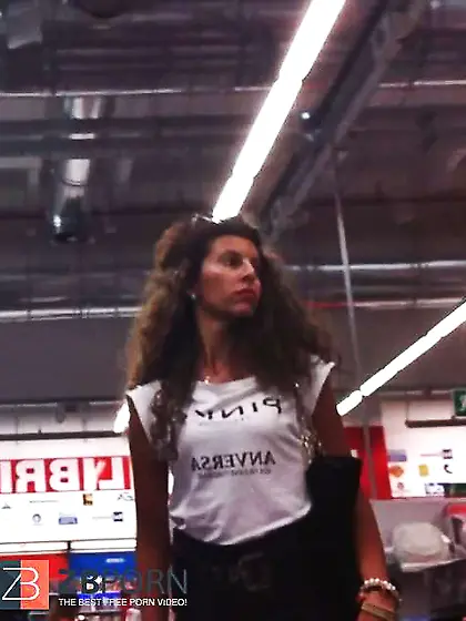 Al centro commerciale di teramo