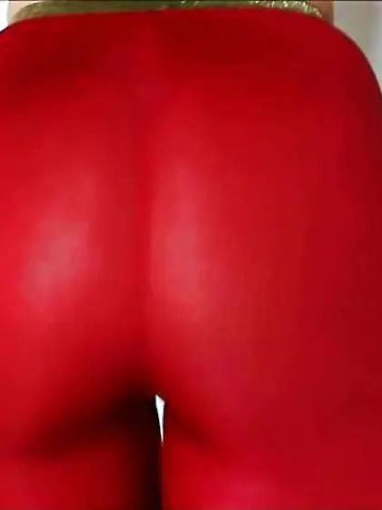 YAM-SIZED BACKSIDE MASSIVE BUTT MAGNIFICENT BACKSIDE GRANDE LEGG