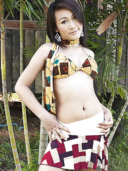 Gorgeous ladyboy solo