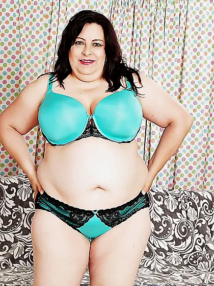 Chubby brunette Lacy Bangs