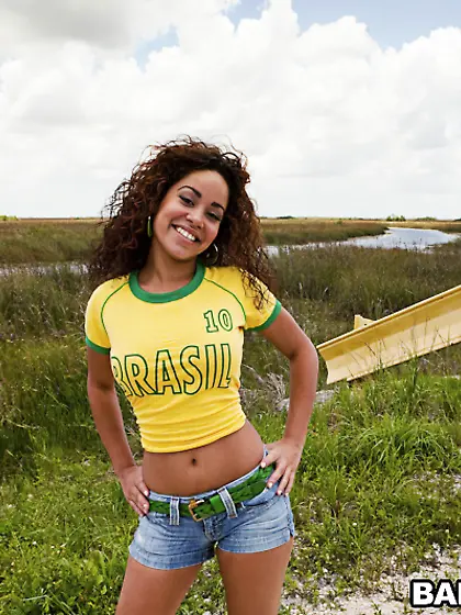 Awesome Brasilian babe having big boobs is getting her trimmed p