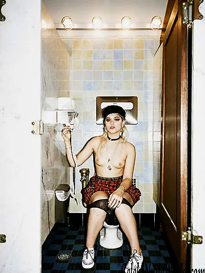 Stephanie Sokolinski Nude