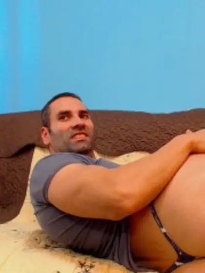 Brunette ass4pvt perform anal