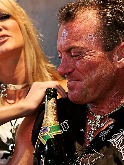 Horny blonde bitches Jessica Drake and Sofia Sandobar share one