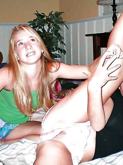 Voyeur upskirt bare beach outdoor vulva faves