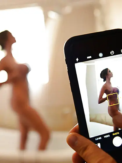 Ariella Ferrera's big boobs and pussy fucked hard in the bathtub