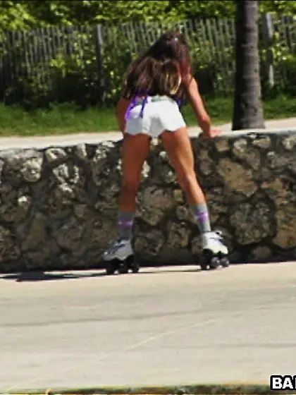 She slams onto the monster with all her might